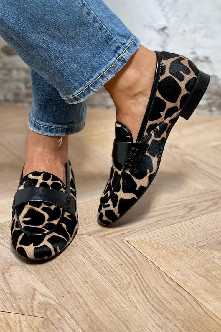 Hildemor | Loafers med giraffmønster og sort skinnfinish